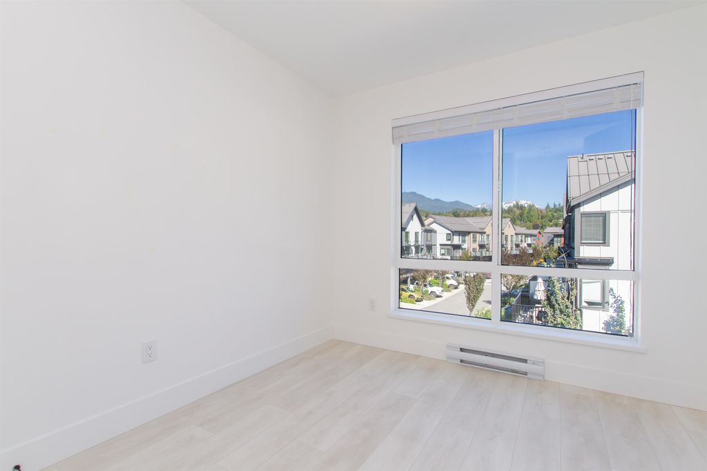 listing image 1102867156423701036