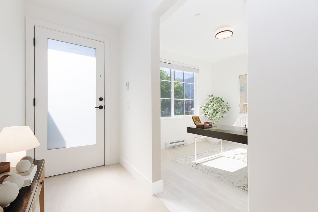 listing image 1100236539294187490