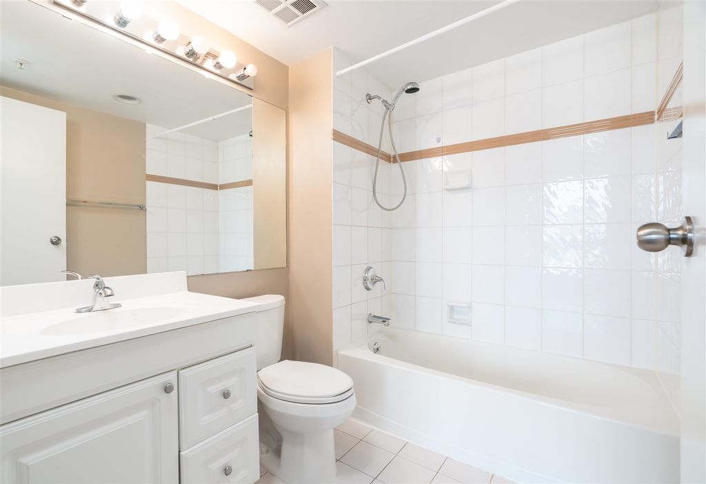 listing image 1103544026049791859