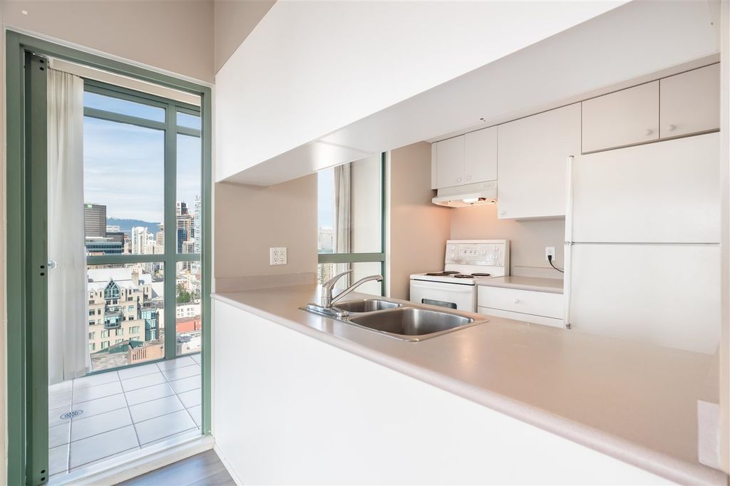 listing image 1108849061368077879