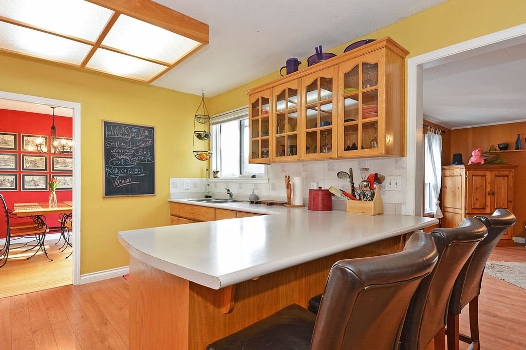 listing image 1102470069733846744