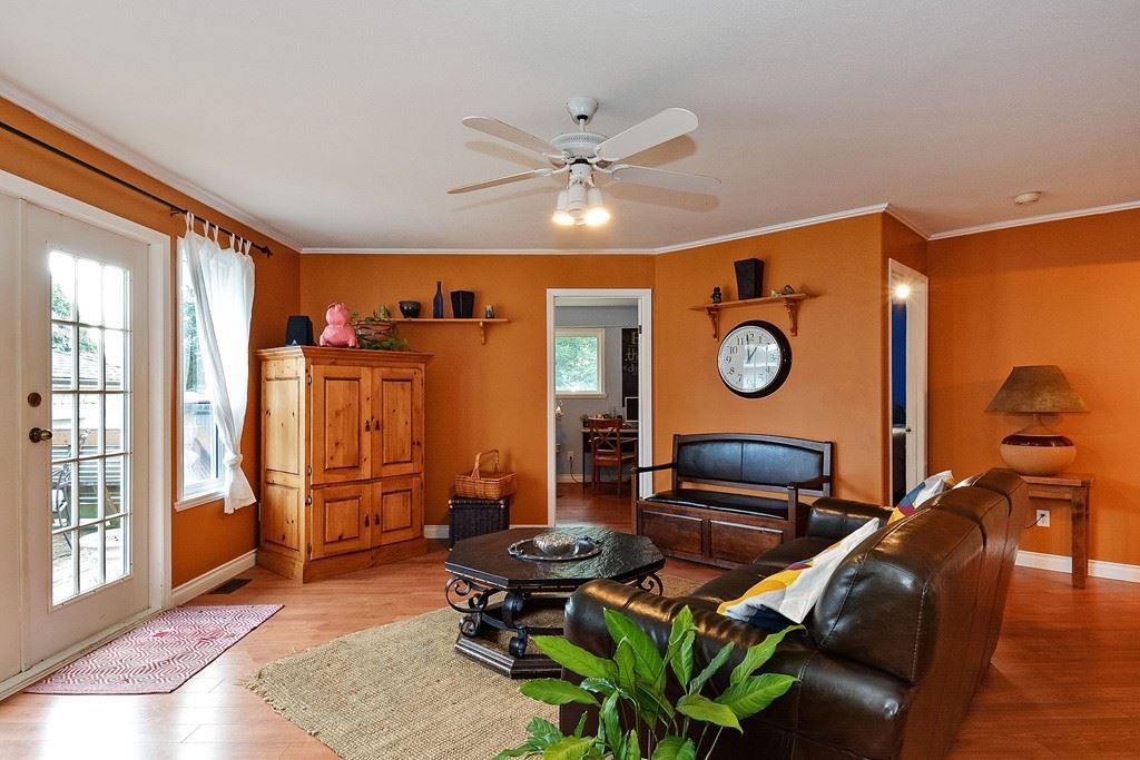 listing image 1109543528276094790