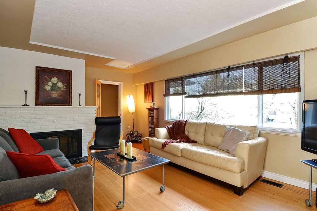 listing image 1105282356864906742