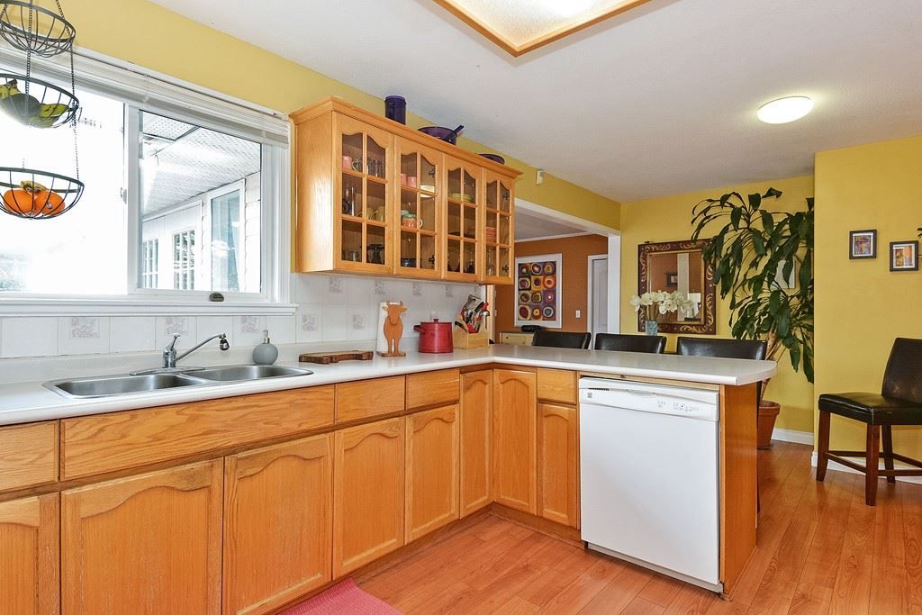 listing image 1109820073720832695