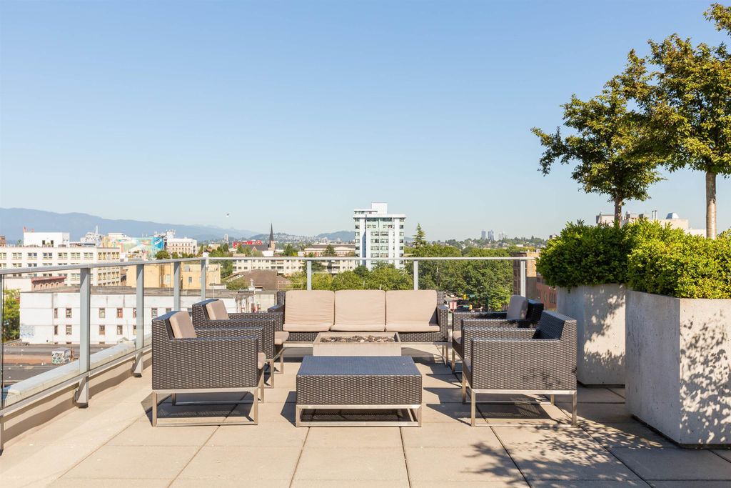 listing image 1109376545528954003