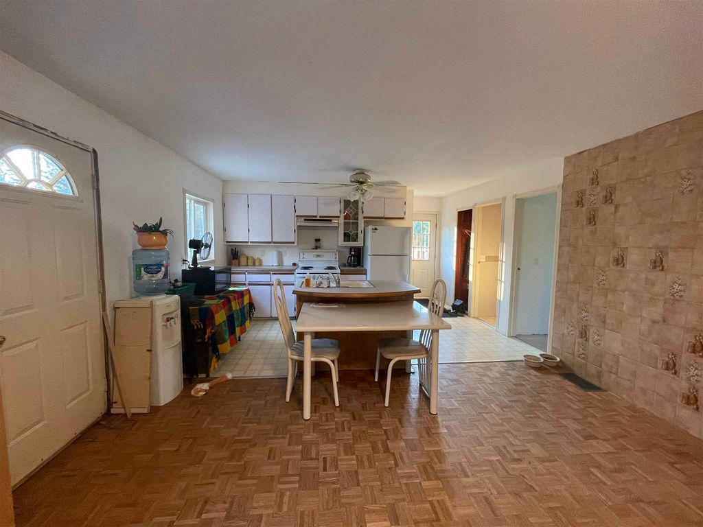 listing image 1101347774697567288