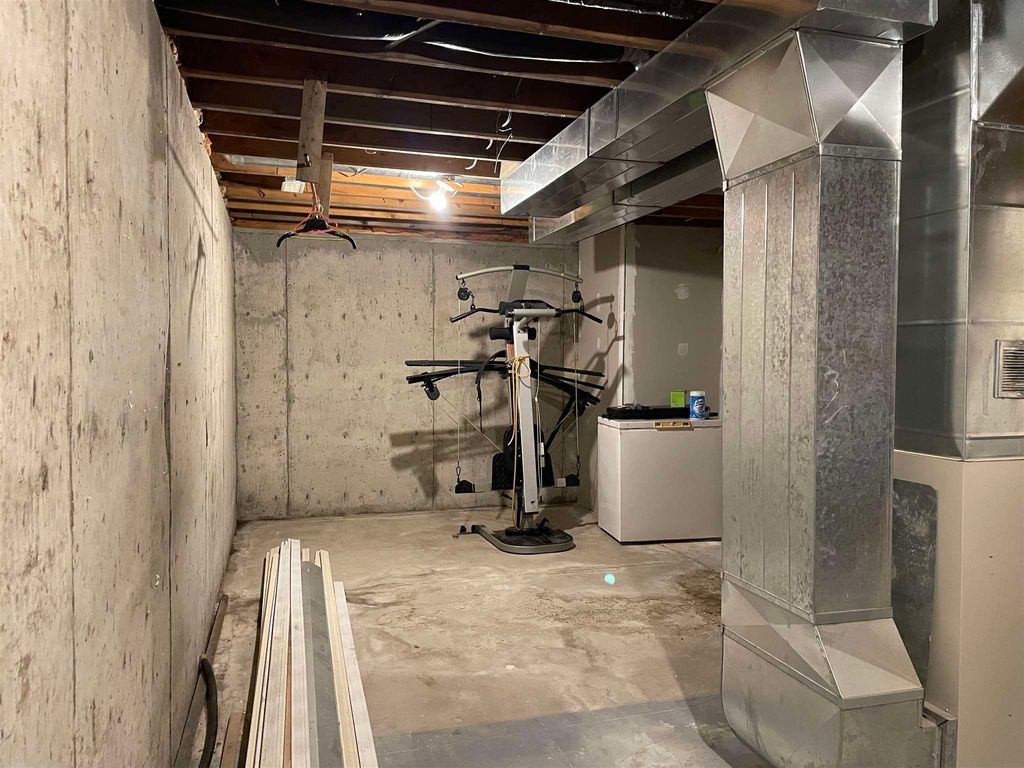 listing image 1100373582070307260