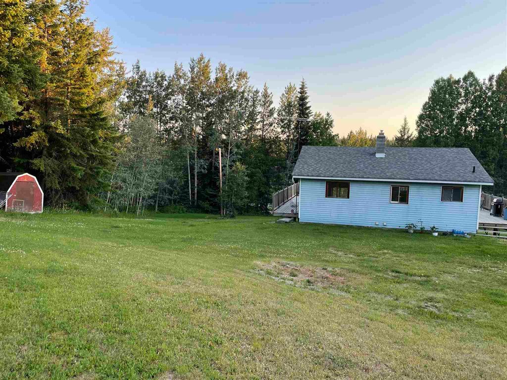 listing image 1101624086134900033