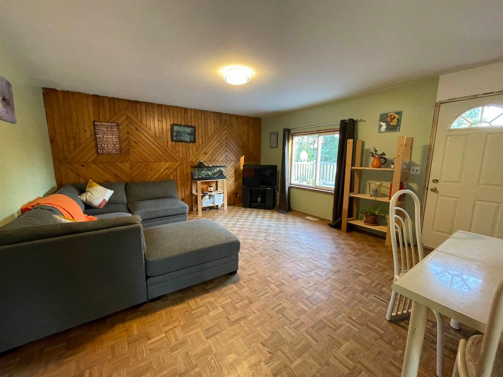 listing image 1108288163631505527