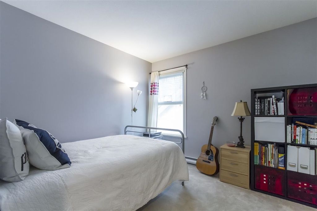 listing image 1107111592774577578