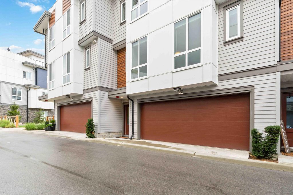 listing image 1104527104861154130
