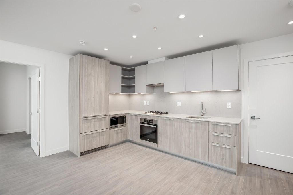 listing image 1106515043226332938