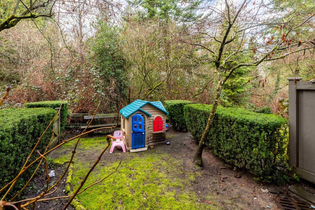 listing image 1100543044203356532
