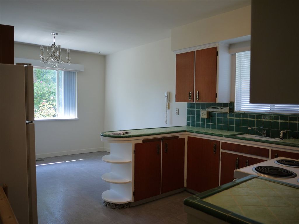 listing image 1109338103298135016