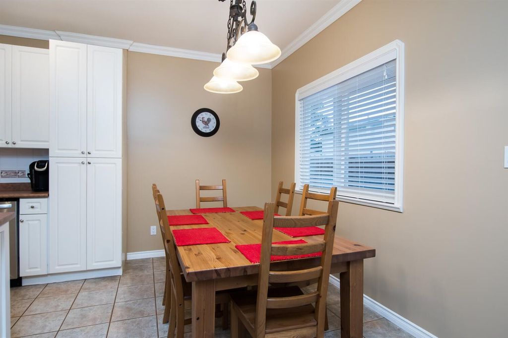listing image 1101600500231858126