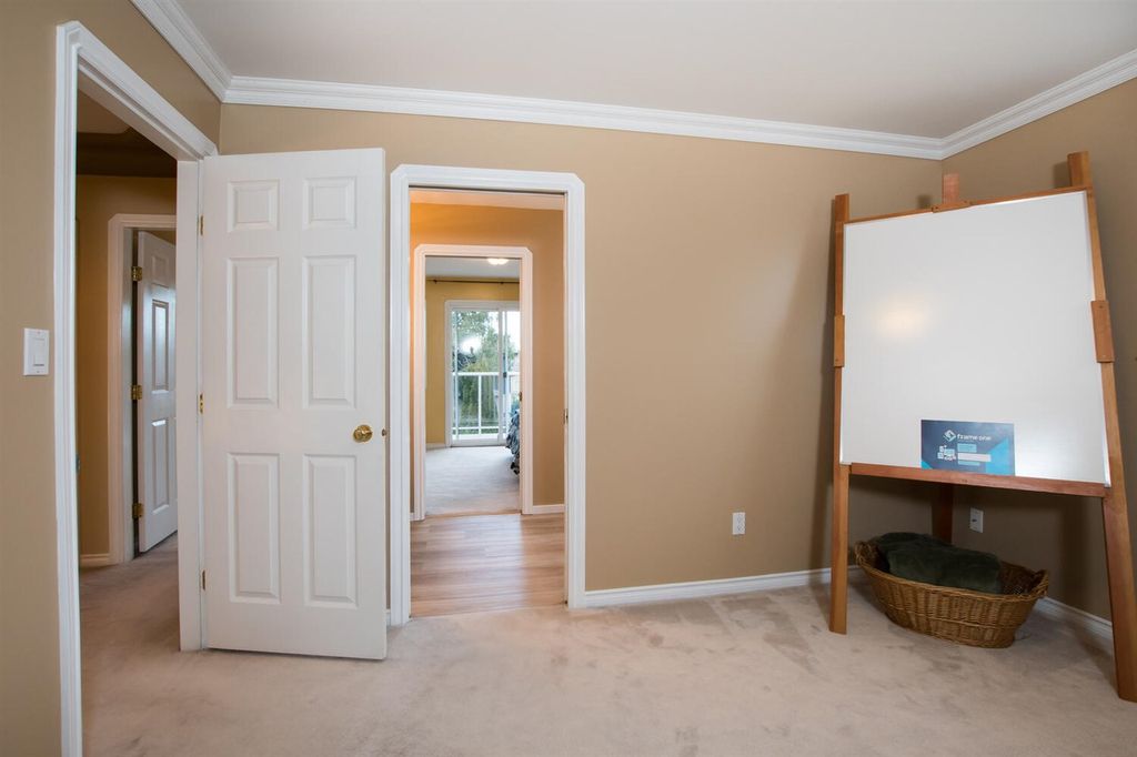 listing image 1104992629451112542
