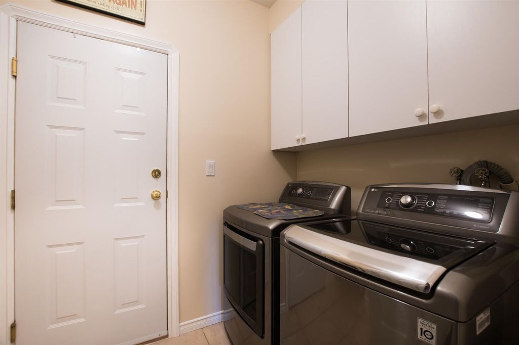 listing image 1103577775936747532