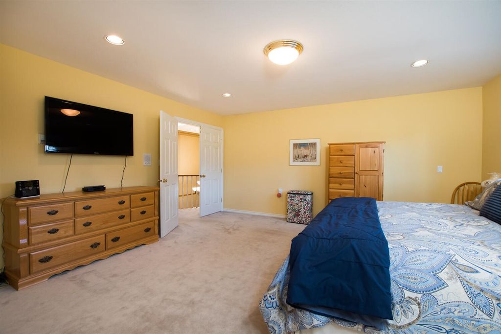 listing image 1107763257742469855