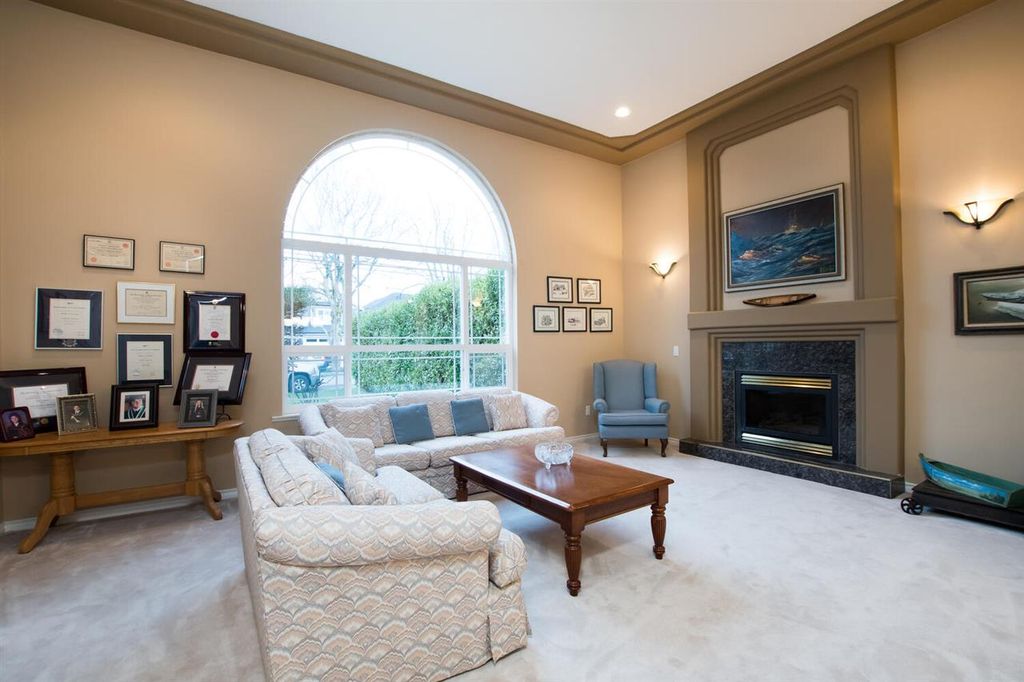 listing image 1105664626294912657