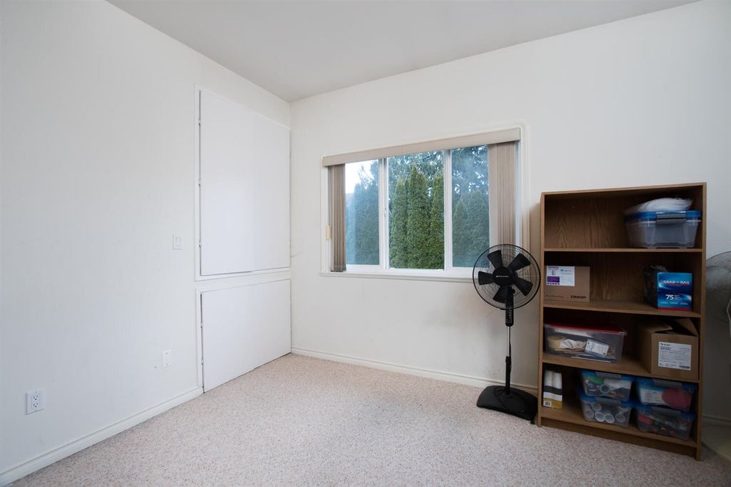 listing image 1106985130112425766