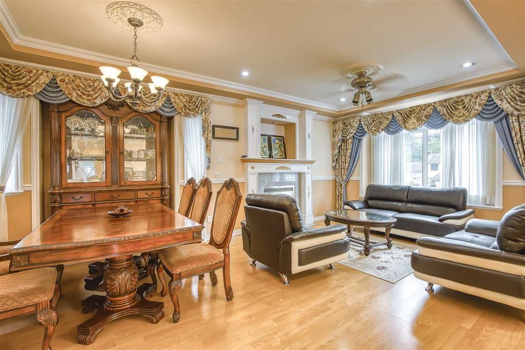 listing image 1106215186557913017