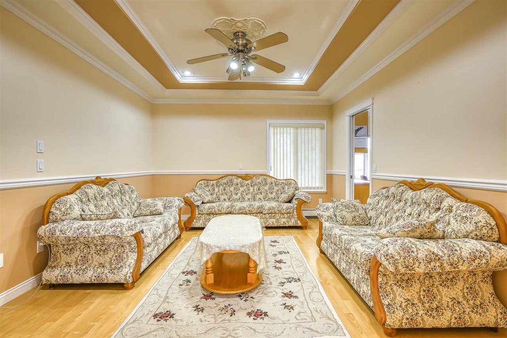 listing image 1104678871932311129