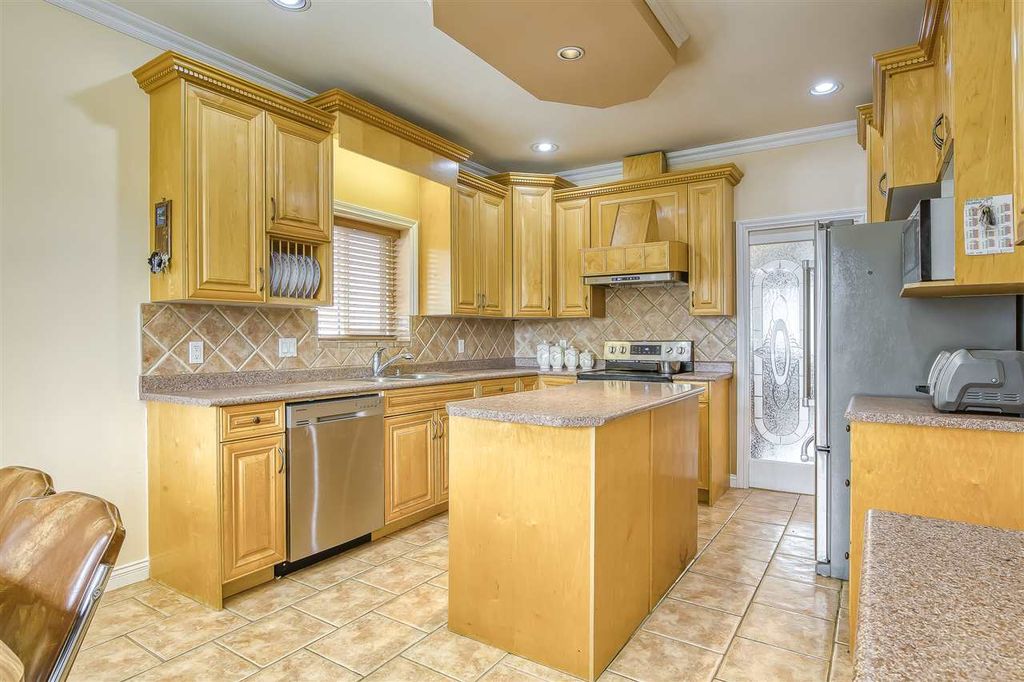 listing image 1107231370040727837