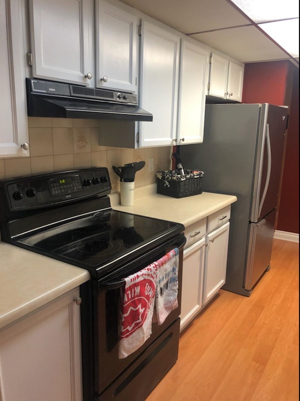 listing image 1106916846185482742