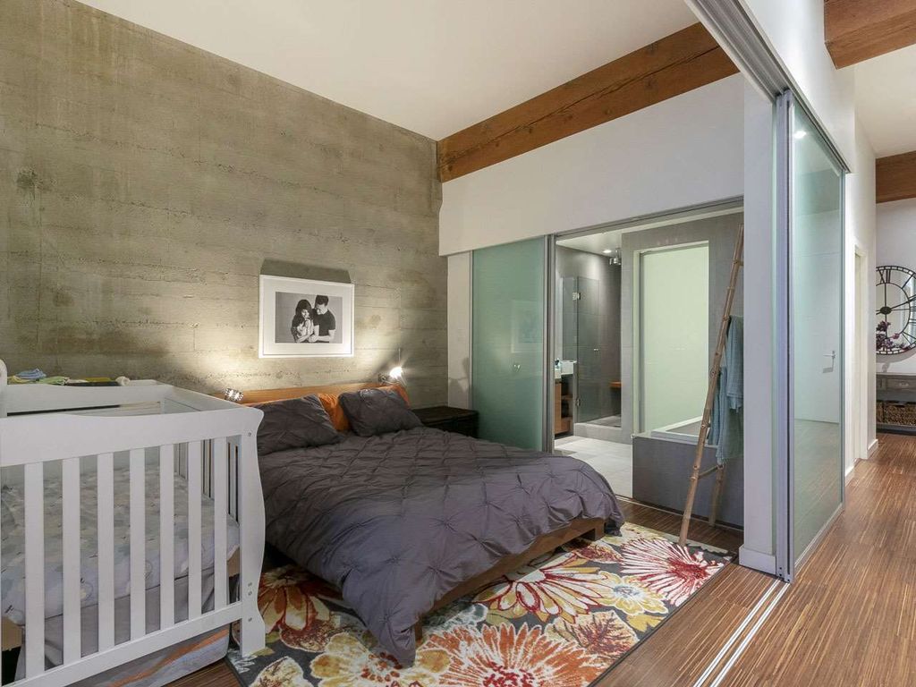 listing image 1106820769121886119