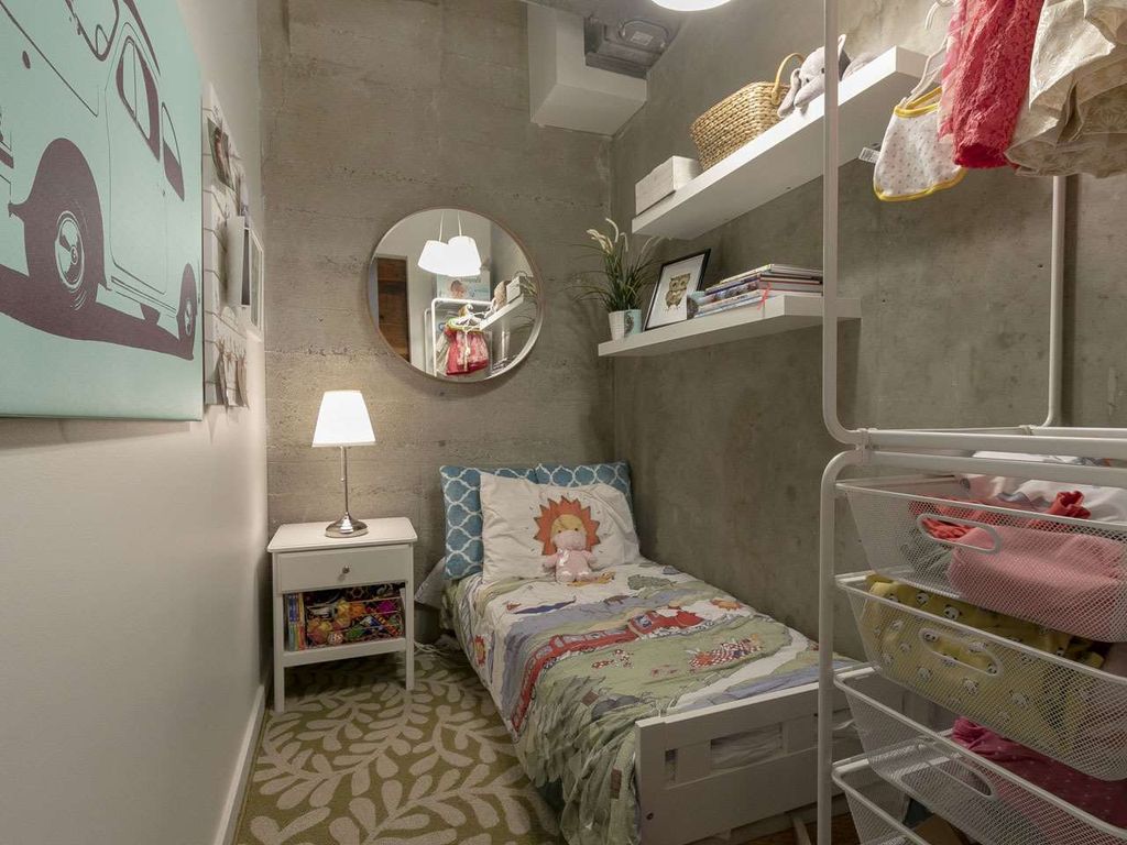 listing image 1108960269488180073