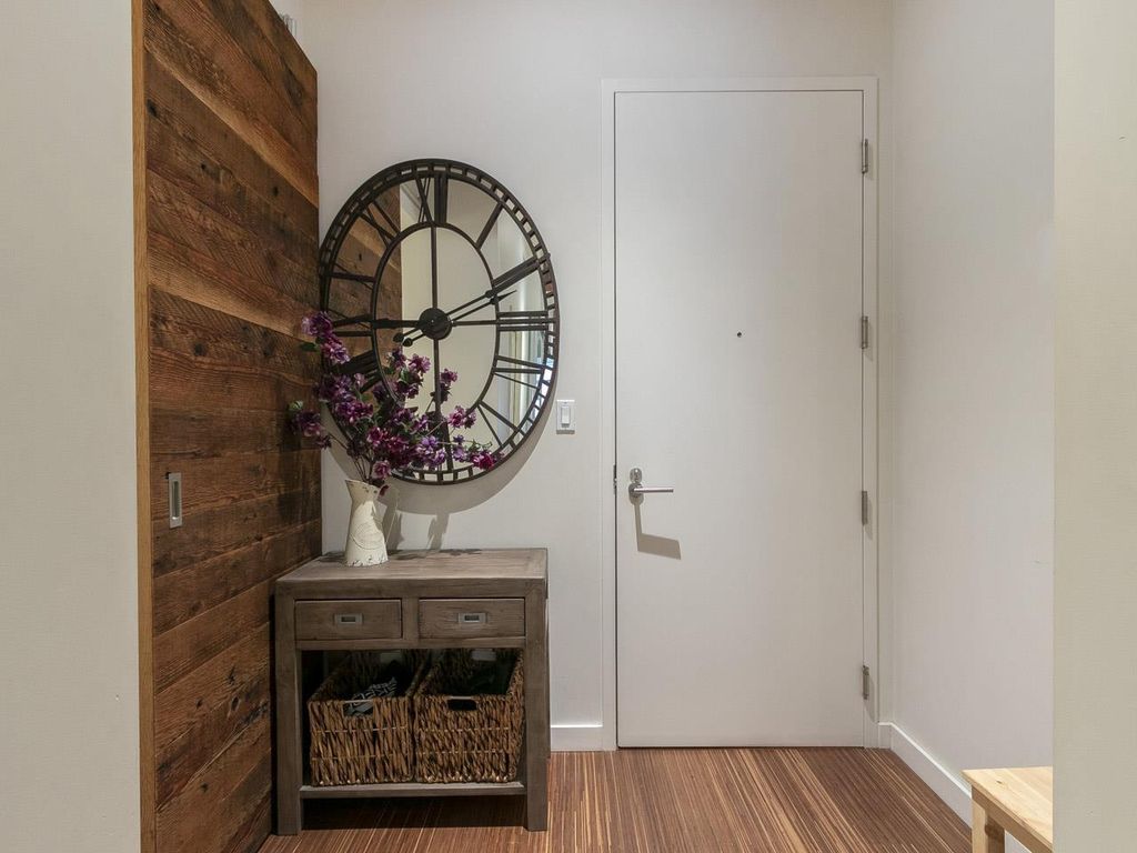 listing image 1104255907678290712