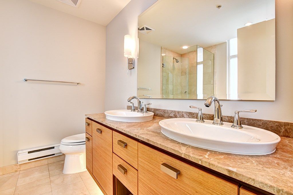 listing image 1100898435834143164