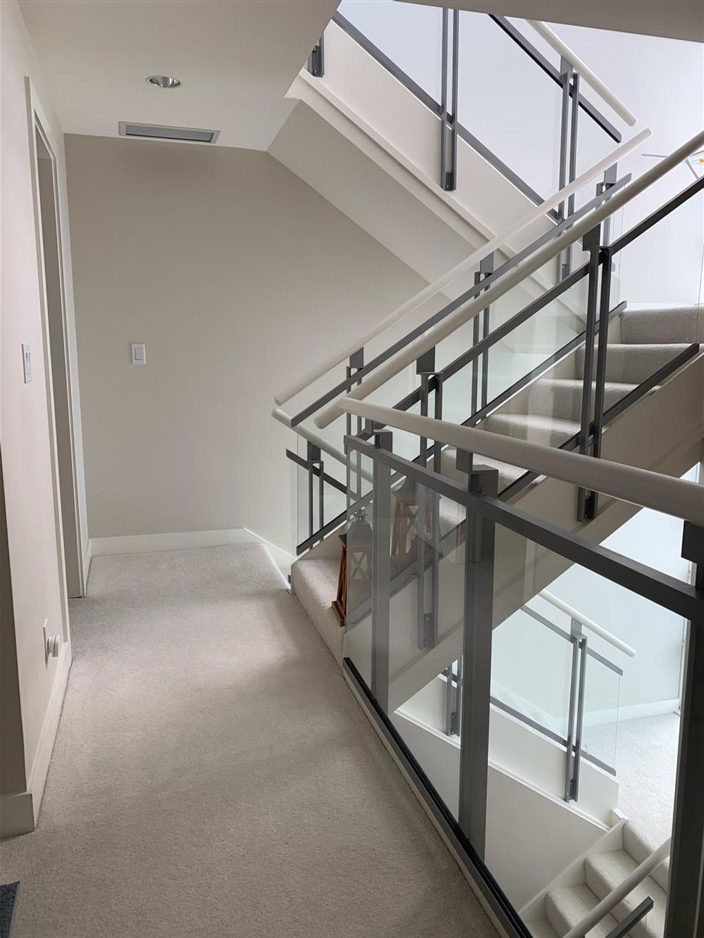 listing image 1109741797379793835