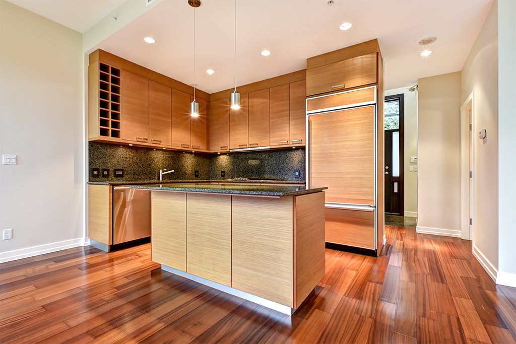 listing image 1100438865698133156