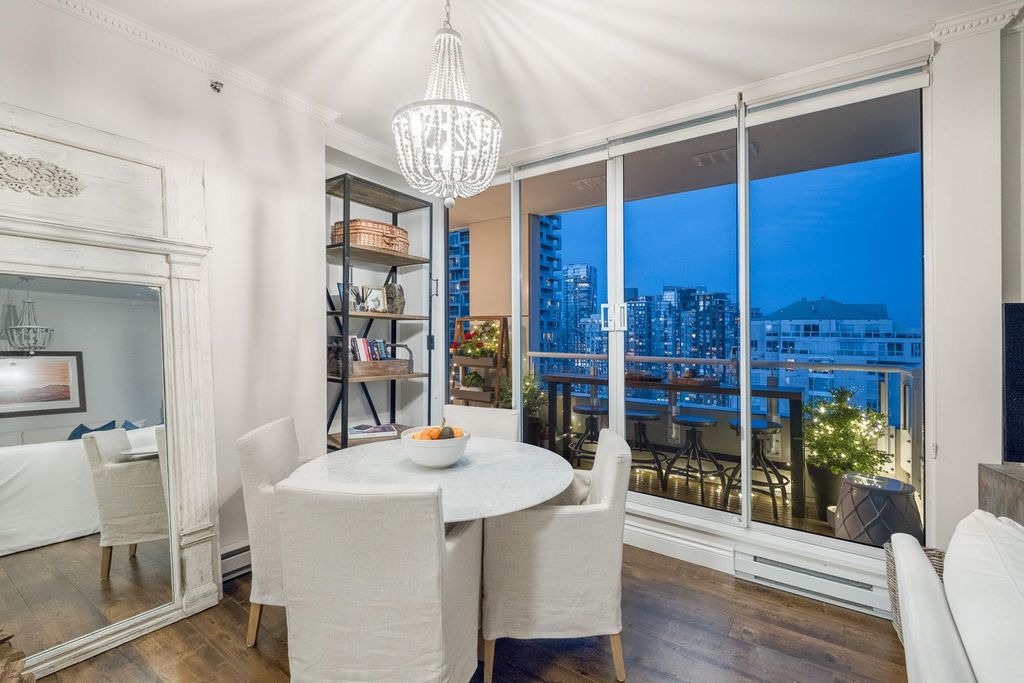 listing image 1104224448448657098