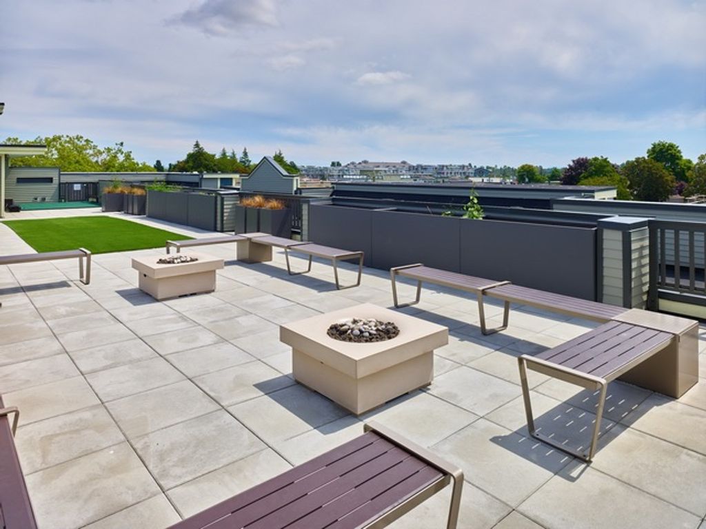 listing image 1100600245034841284