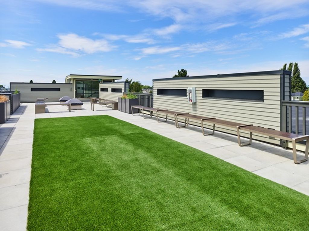 listing image 1102630068022455963