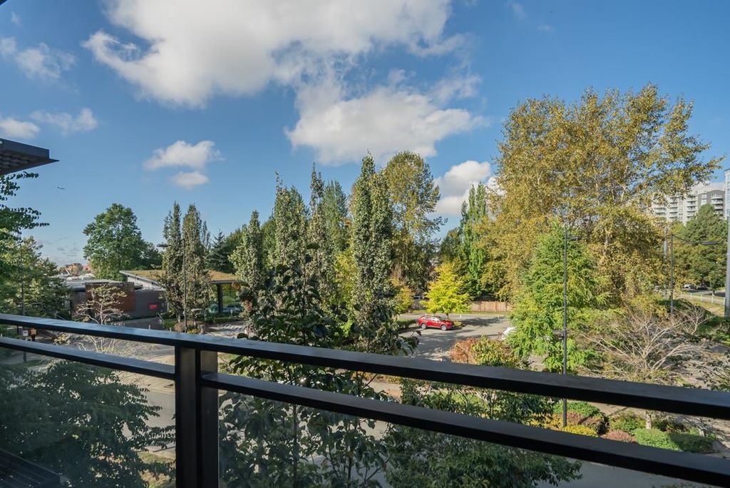 listing image 1104787436991875105