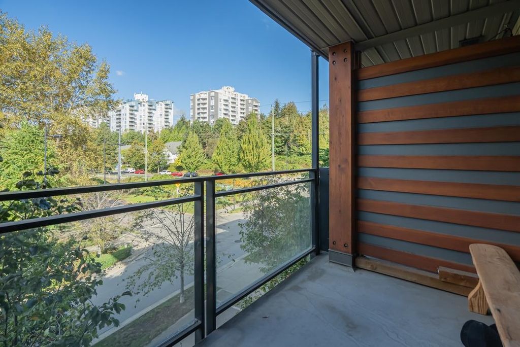 listing image 1107886704667040585