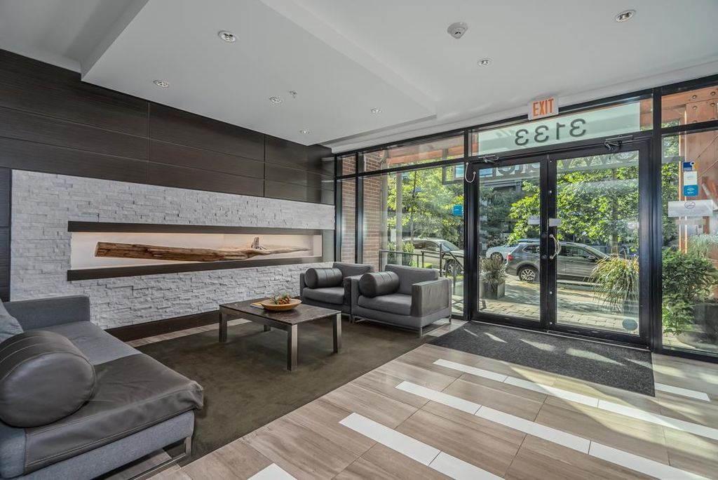 listing image 1100329436512745772