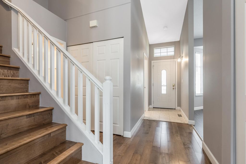 listing image 1104615500357564433