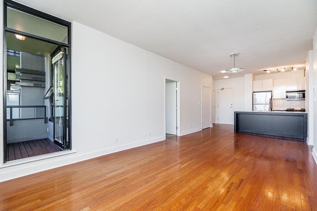 listing image 1107516131218385884