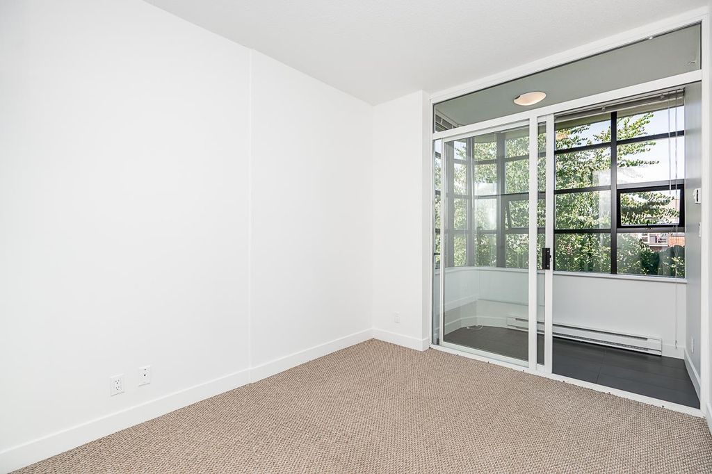 listing image 1109018707065120880