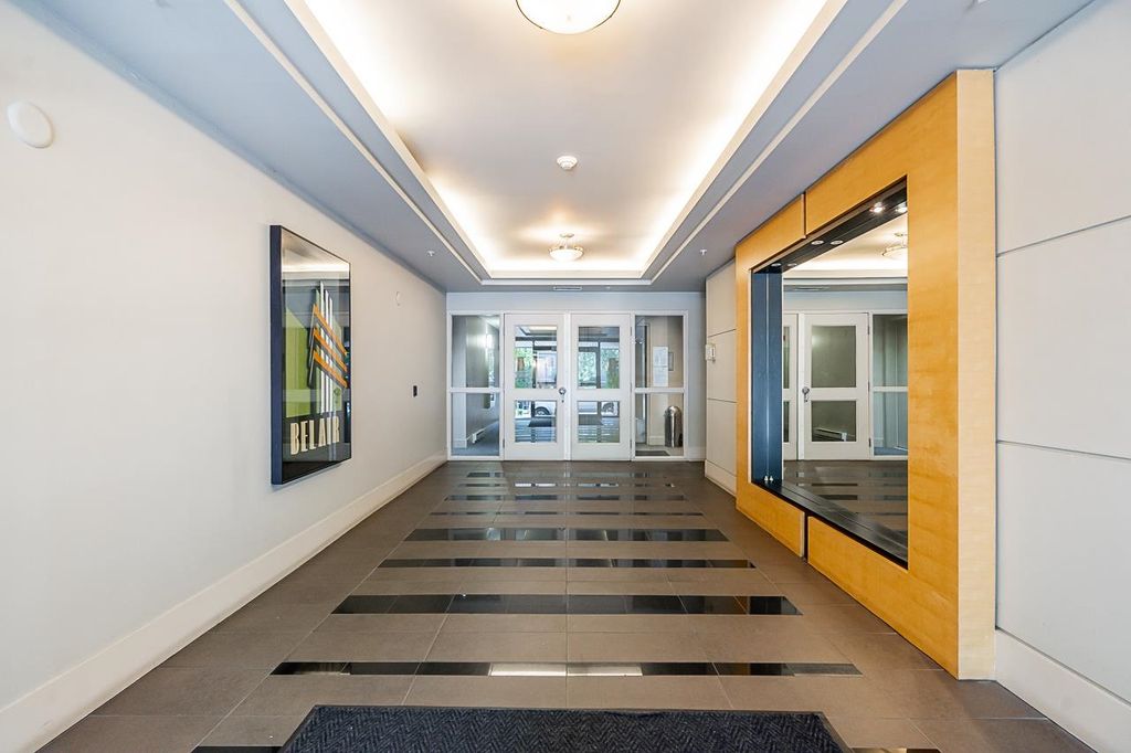 listing image 1102829099881972016