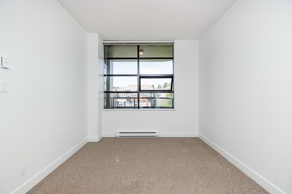 listing image 1107154113678844044
