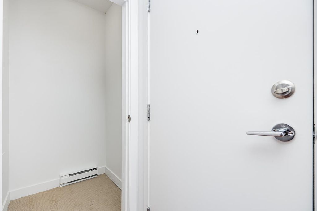 listing image 1100904376096022282