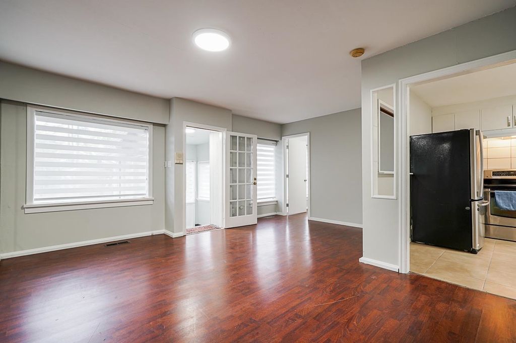 listing image 1101158600312145173