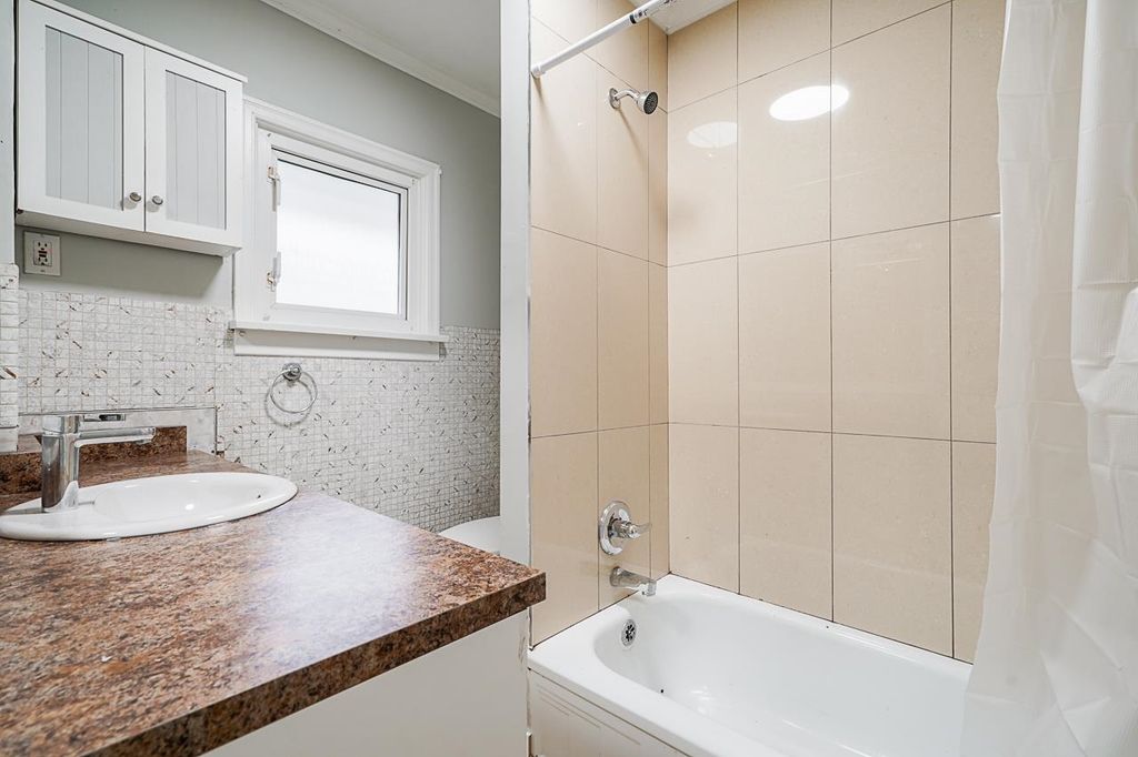 listing image 1102351180588297239