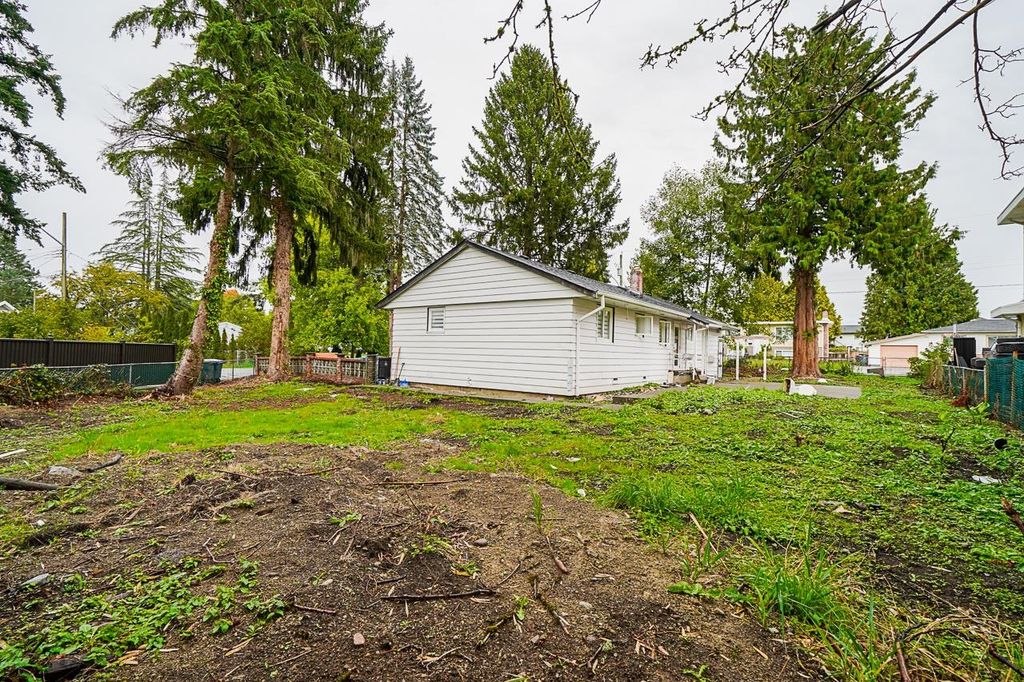 listing image 1106352580326388109