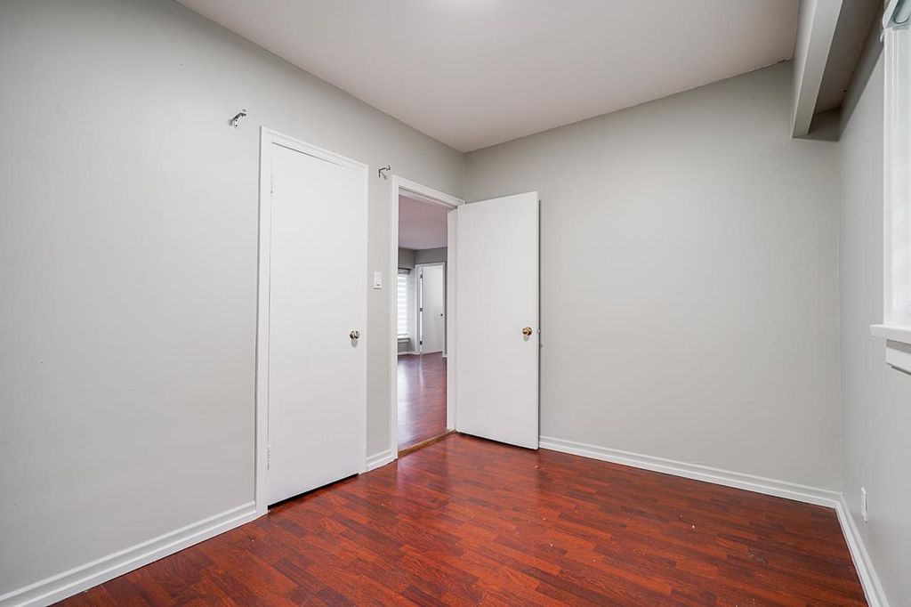 listing image 1102964312552316573